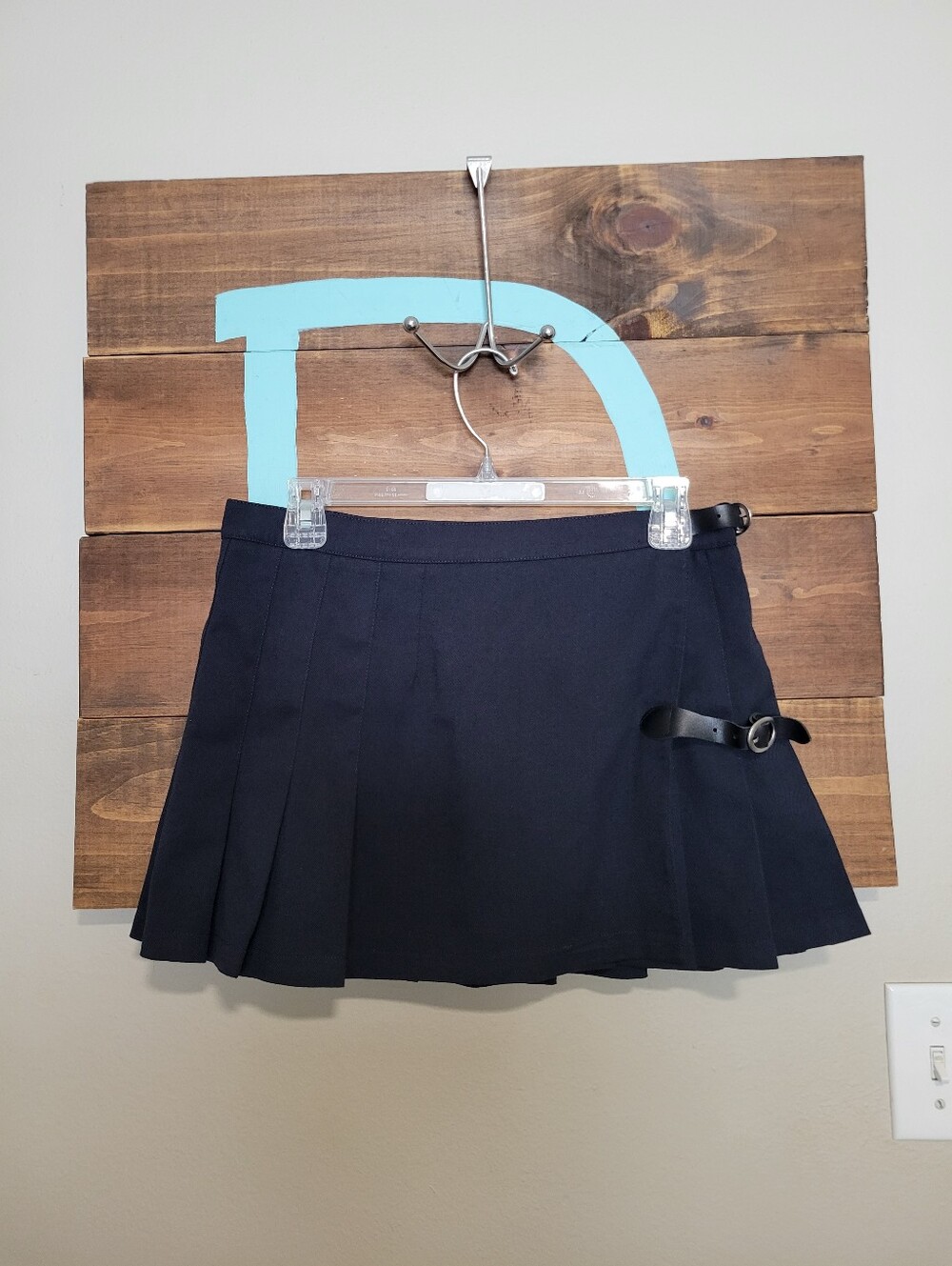 Brandy Melville Black Two Tab Pleated Dark Academia Mini Skirt One Size - Picture 2 of 9